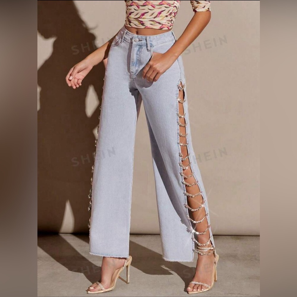 BRAND NEW RHINESTONE JEANS! GREAT FOR COACHELLA